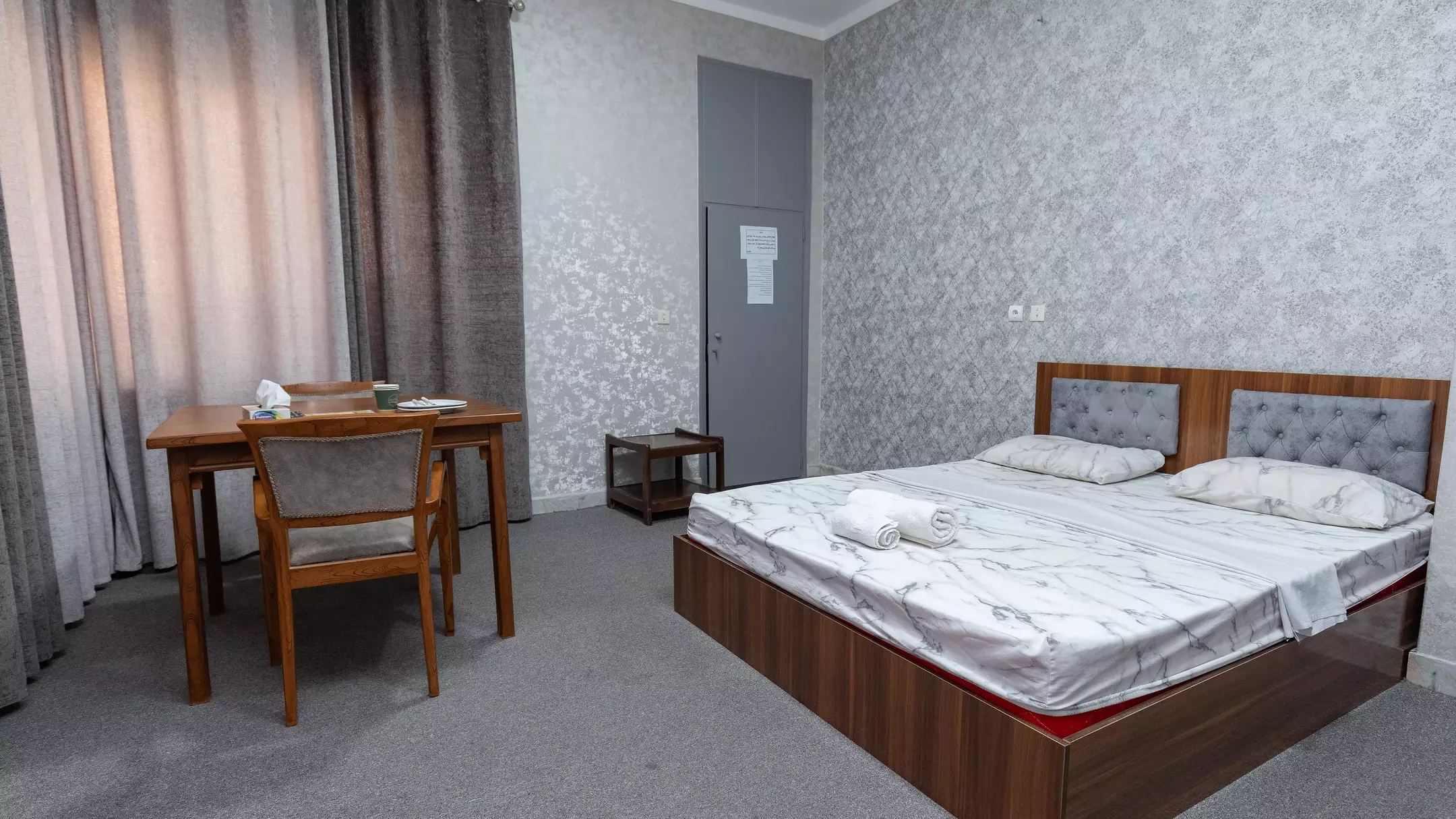 Alibaba https://cdn.alibaba.ir/ostorage/hotel-accommodation-images/674c51e110d0d5745be3d37b_هتل تورال - اتاق دوتخته دبل (1).webp